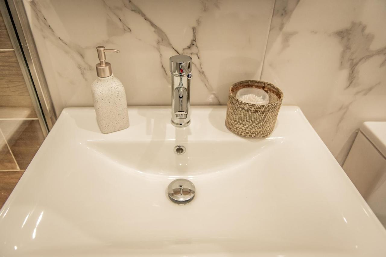 Artemis Apartment Midas Home Project Tesalonika Bagian luar foto